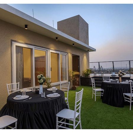 Mountain Glory 8Bhk By Tensorstays, Pool & Theater Игатпури Экстерьер фото