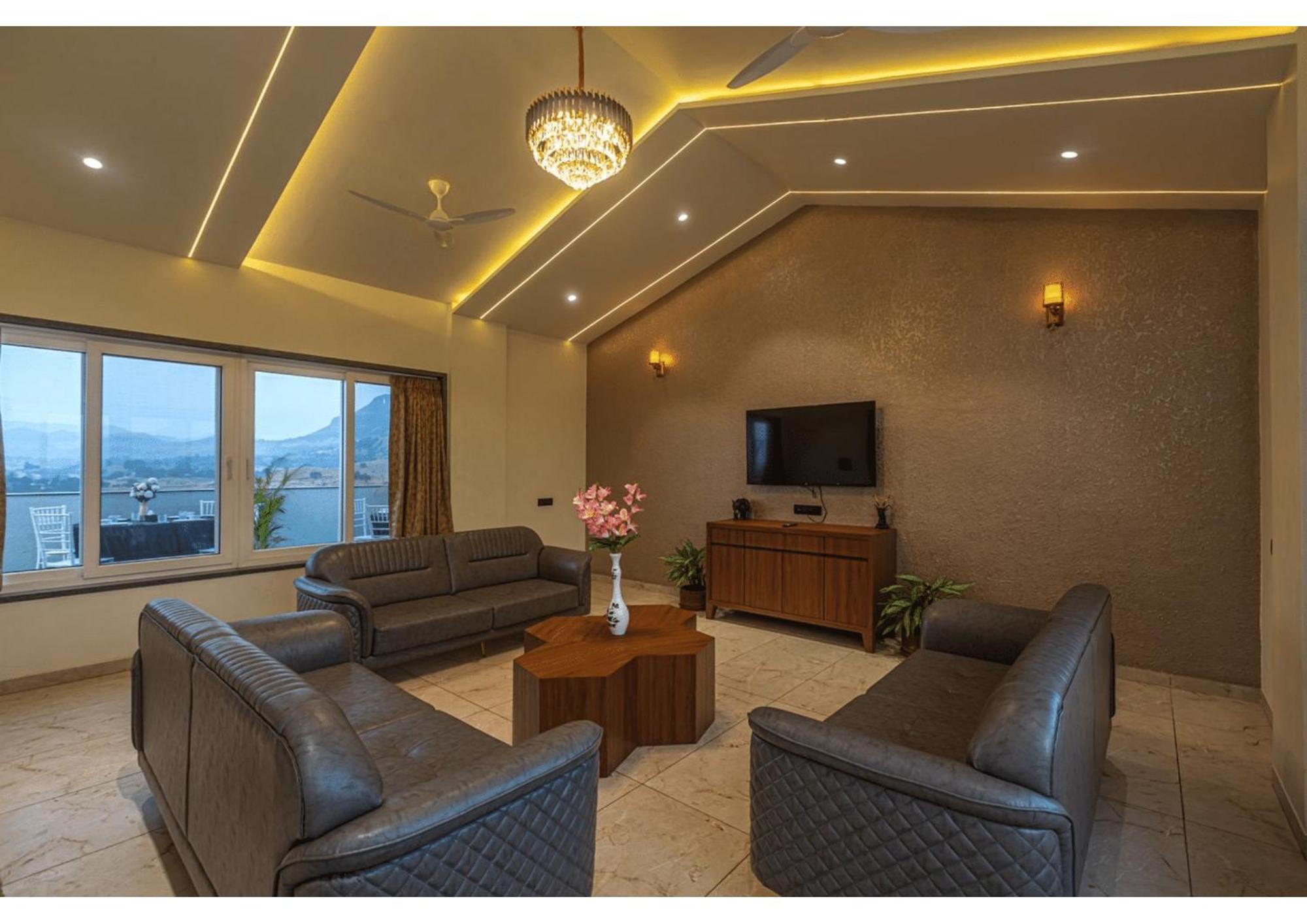 Mountain Glory 8Bhk By Tensorstays, Pool & Theater Игатпури Экстерьер фото